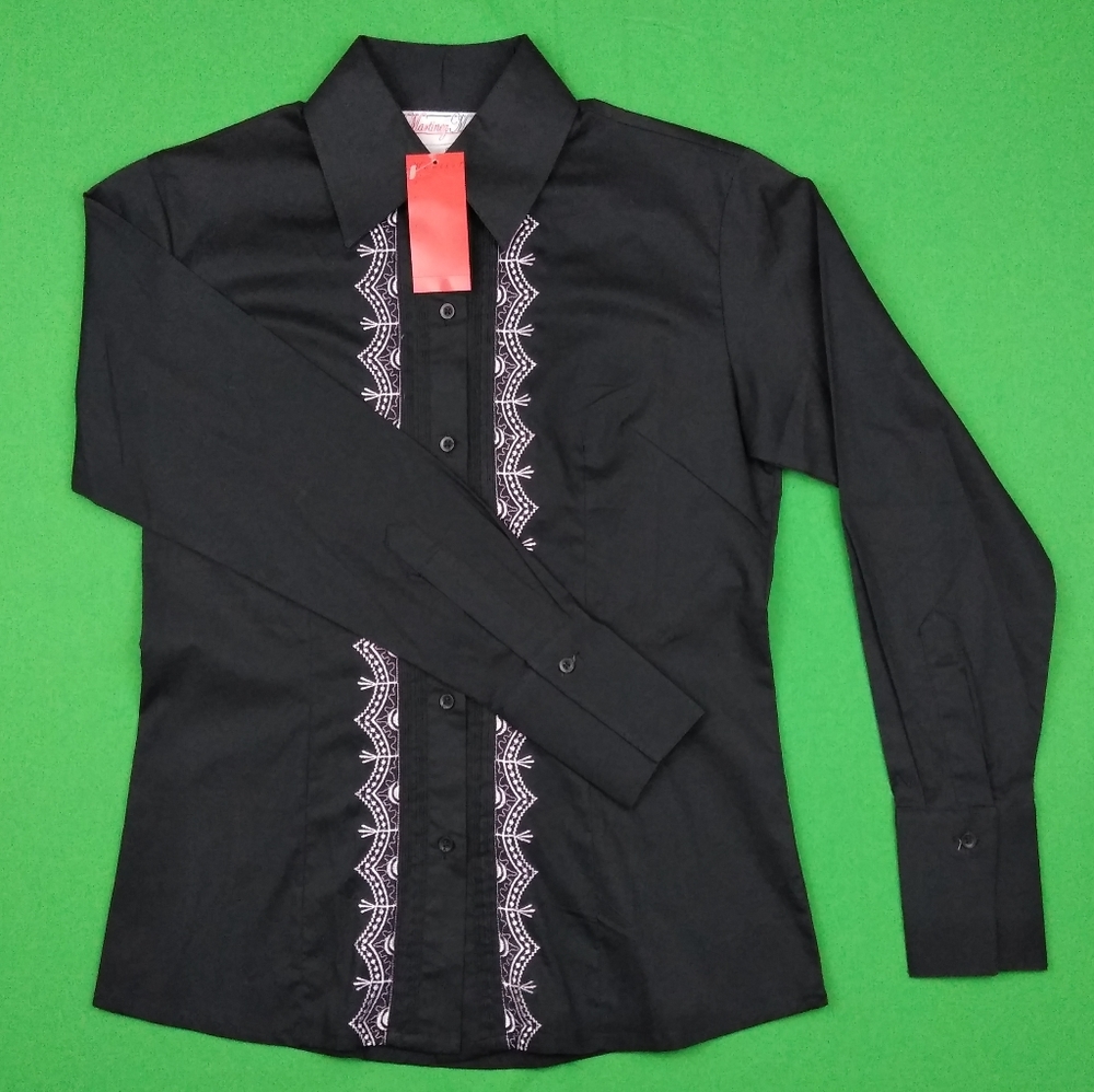 NWT Ladie's Martinez Montiel Embroidered LS Shirt
